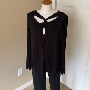 BCBG MAXAZAIA BLACK LONG SLEEVE TOP